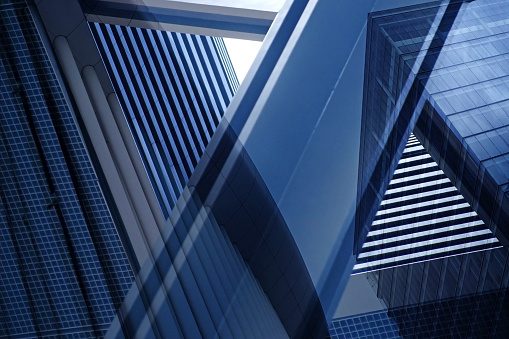 市场主流能耗系统品牌:三水(图1) double-exposure-close-up-of-architectural-fragment-with-complex-geometric-structure.jpg